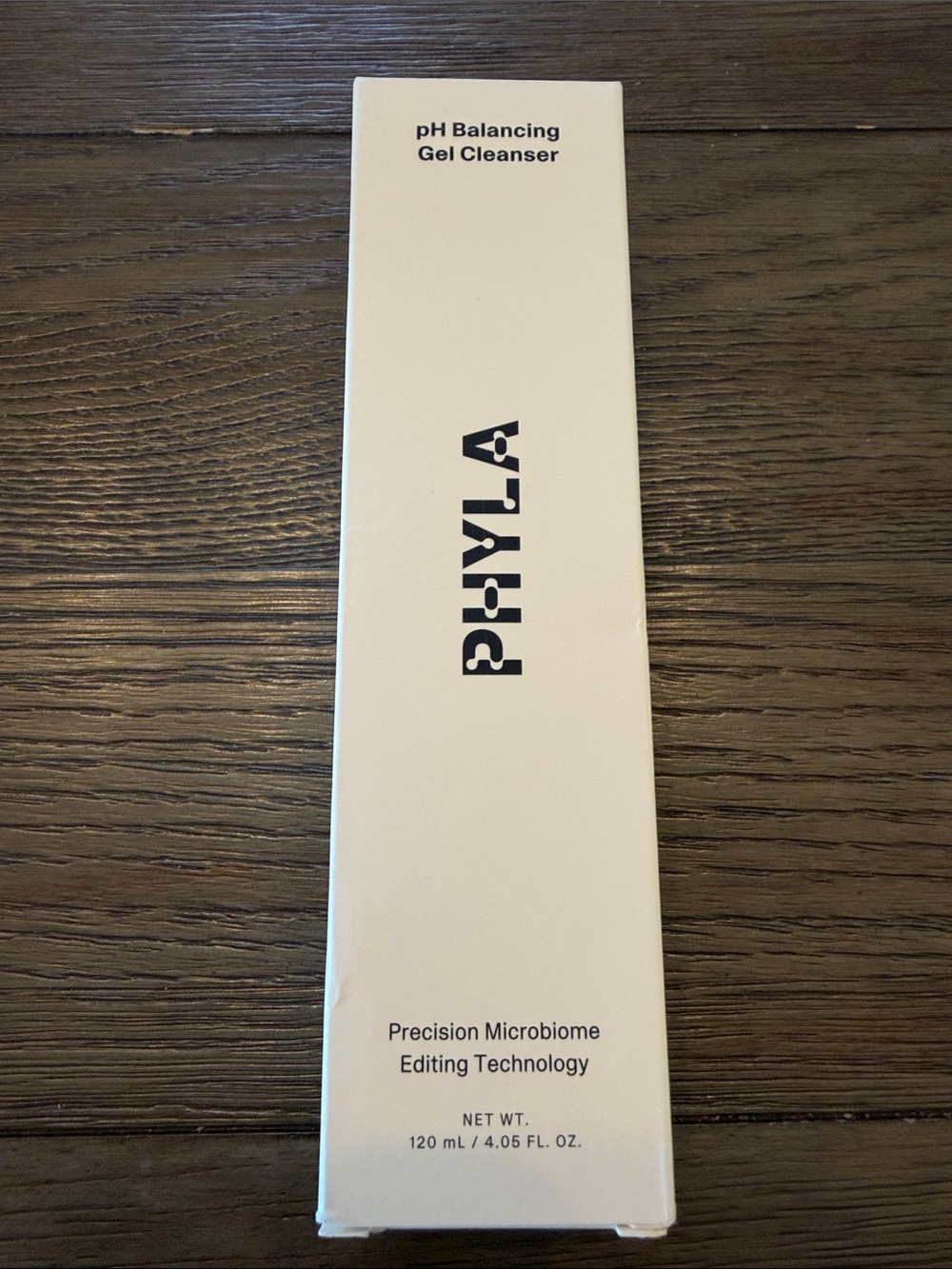 Phyla pH balancing cleaner